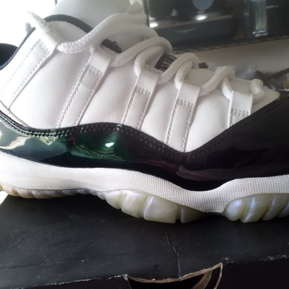 Easter 🐰 Jordan 11s EUC - Picture 4 of 6